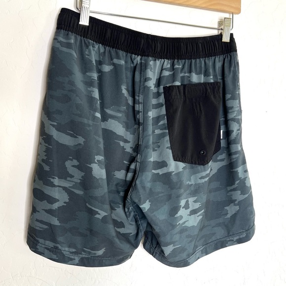 Vuori Men's Kore Short Camo - Picture 3 of 4